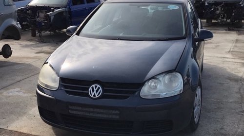 Dezmembram VW GOLF 5 1.9 BKC