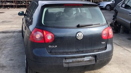 Dezmembram VW GOLF 5 1.9 BKC