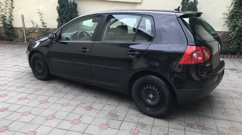 Dezmembram vw golf 5 1.9 tdi BKC 5+1T cod GQQ culoare LC9Z an 2006