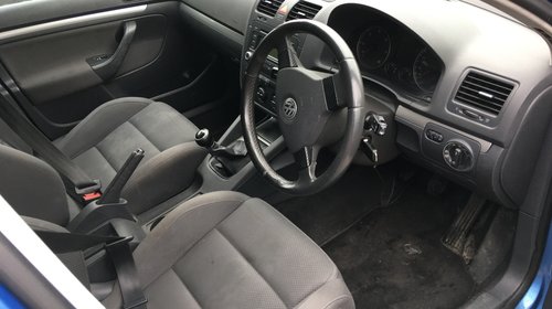 Dezmembram VW GOLF 5 2.0 BKD