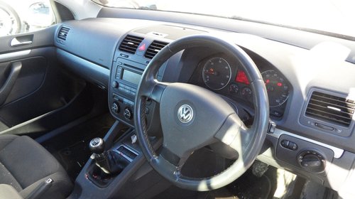 Dezmembram vw golf 5,diesel 2,0,motor bkd,din 2005