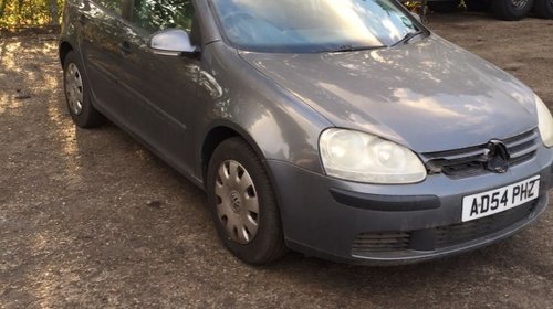 Dezmembram VW Golf 5 motor 1.6 BLP