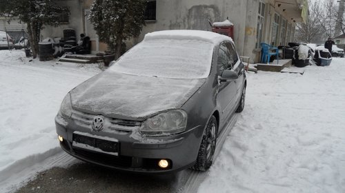 Dezmembram vw golf 5,motor 1,9 tdi,tip bls di