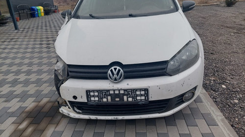 Dezmembram VW Golf 6 2011 1.6 TDI CAYB