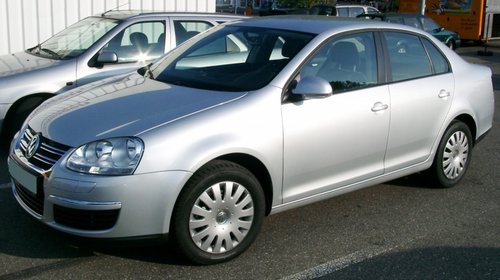 Dezmembram vw jetta 1.9 tdi 2007