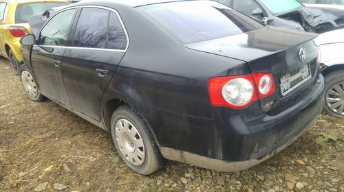 Dezmembram Vw jetta 3 1k2 1.9 tdi bxe 2008