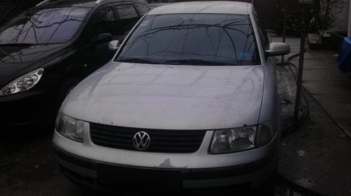 Dezmembram vw passat 1.8 20v ADR `98