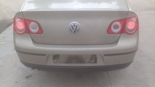 Dezmembram VW PASSAT 1.9 TDI 2006 BKC