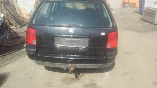 Dezmembram VW Passat 1999, 2.3 benzina