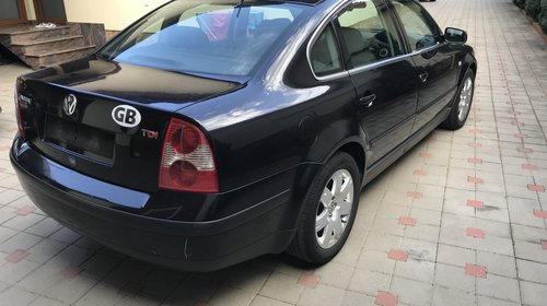 Dezmembram vw passat b5.5 1.9 tdi avf 6+1T cod culoare caroserie LC9Z