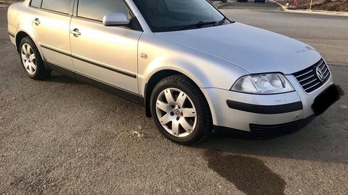 Dezmembram vw passat b5.5 2003 1.9 tdi awx 5+1T cod culoare LA7W BERLINA