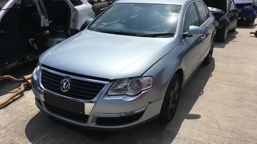 Dezmembram VW PASSAT B6 2.0 BVY