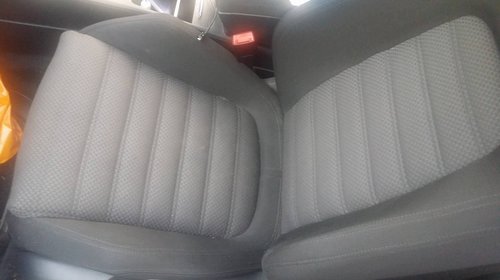 Dezmembram VW PASSAT B6 2007 2.0 TDI BKP