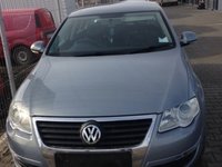 Dezmembram VW Passat Highline 2.0 TDI,an fabr 2009