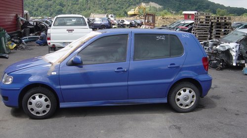 Dezmembram VW POLO 1 L B 6N2