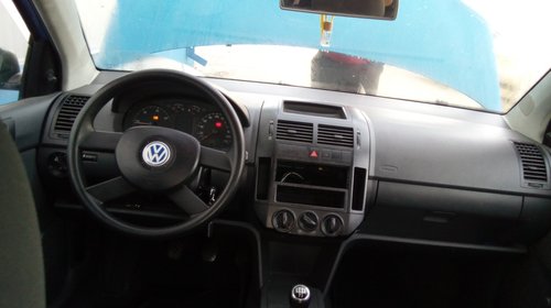 Dezmembram VW Polo 9N 2002 1.4 TDI