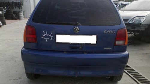 Dezmembram VW Polo motor 1.0b an 1999