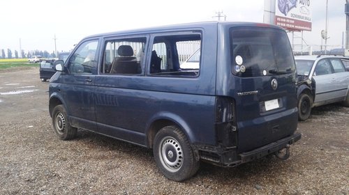 Dezmembram VW T5 - 2.5 diesel