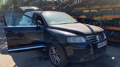 Dezmembram VW Touareg 7L 2006