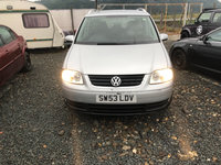 Dezmembram VW Touran 1.9 tdi AVQ cutie Manuala 6 trepte 2005