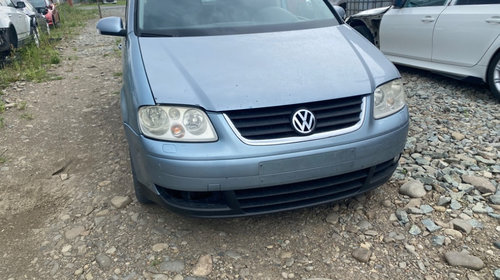 Dezmembram vw touran 1.9 tdi bls cutie manuala 6+1 am 2007