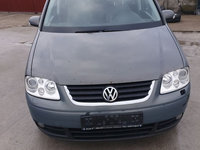 Dezmembram Vw touran 2.0 tdi cod bkd cutie dsg Hqm.bara cu spalator