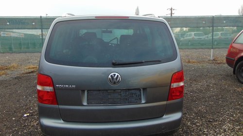 Dezmembram VW Touran , 2.0 TDI , tip motor AZV , fabricatie 2004