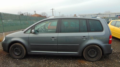 Dezmembram VW Touran , 2.0 TDI , tip motor AZV , fabricatie 2004