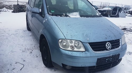 Dezmembram VW Touran - 2006 - tip motor BLS