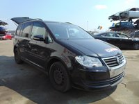 Dezmembram VW Touran facelift , 2.0 TDI , tip motor BMM , fabricatie 2010