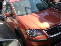 Dezmembram vw touran facelift 2008