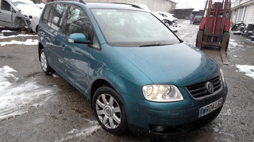 Dezmembram vw touran motor 2,0 tdi,tip AZV,136 cai din 2004