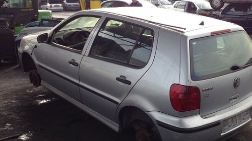 Dezmembrare Volkswagen Polo 6N2 1.4 8V AKK