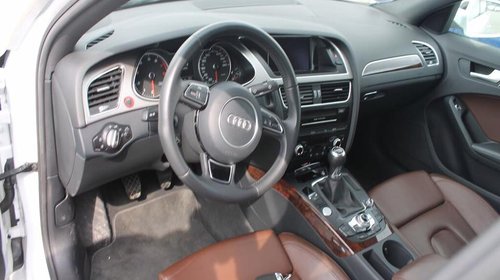 Dezmembrari Audi A4 B8 facelift 2013 1.8 tfsi -faruri led stopuri led