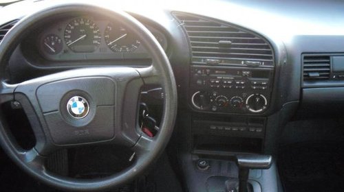 Dezmembrari BMW E36 318i Automat