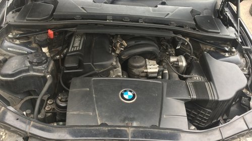 Dezmembrari BMW E90 318 SE motor 2.0 benzina din 2006