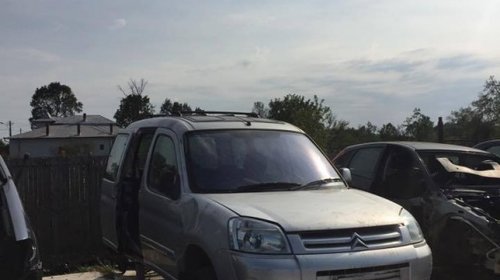 Dezmembrari Citroen Berlingo 2.0 HDI 2004