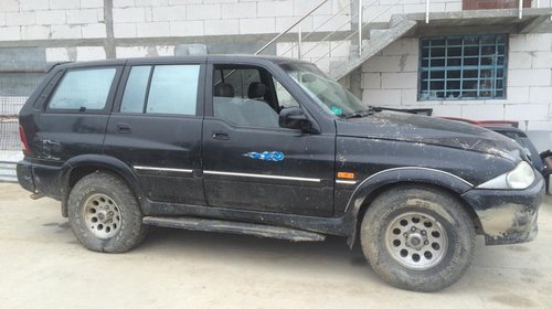 Dezmembrari Daewoo Musso 3.2 benzina 4x4 an 2000