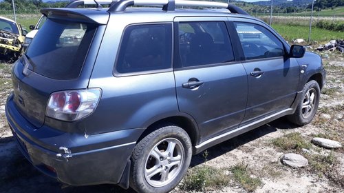 Dezmembrari dezmembrari piese Mitsubishi Outlander an 2004 4x4 2400cmc benzina hidramata