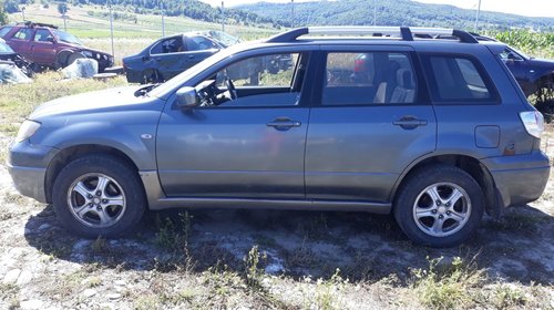 Dezmembrari dezmembrari piese Mitsubishi Outlander an 2004 4x4 2400cmc benzina hidramata