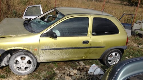 Dezmembrari dezmembrez opel corsa b orice motorizare