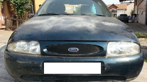 Dezmembrari Ford Fiesta 1.3i 2000