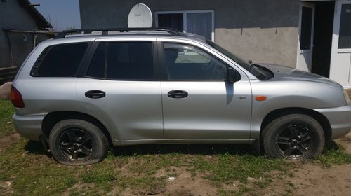 Dezmembrari Hyundai Santa Fe 2000 CRDI, 2004-2005