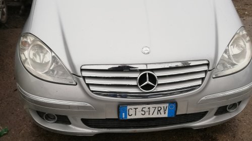 Dezmembrari Mercedes a200 cdi