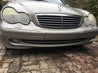 Dezmembrari Mercedes C class C200 Diesel w203 2002