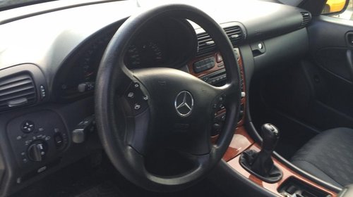 dezmembrari Mercedes C200 kompresor 163 cp