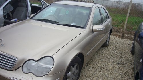 Dezmembrari Mercedes C220 CDI