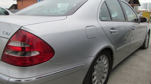 Dezmembrari Mercedes Clasa E 220CDI din 2002