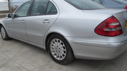 Dezmembrari Mercedes Clasa E 220CDI din 2002