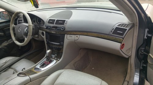 Dezmembrari Mercedes E-Class 300 CDI Automat 2005-2006